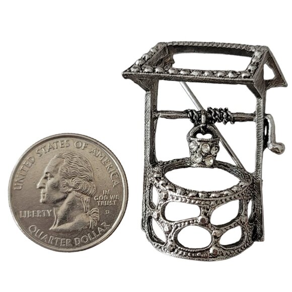 Silver Tone Clear Rhinestone Vintage Wishing Well Brooch Pin E645 - Picture 7 of 10